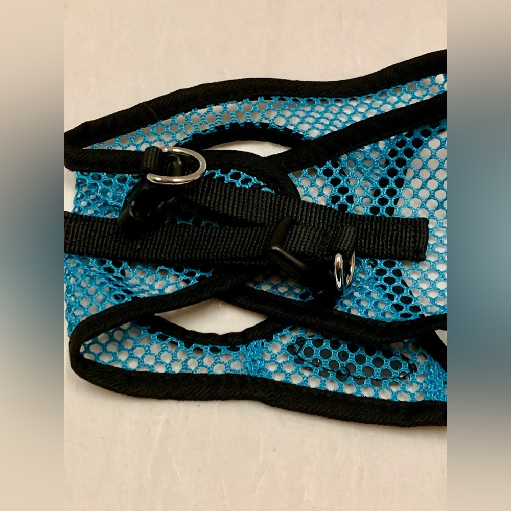 Bark appeal Netted Step-In Harnesses. Small